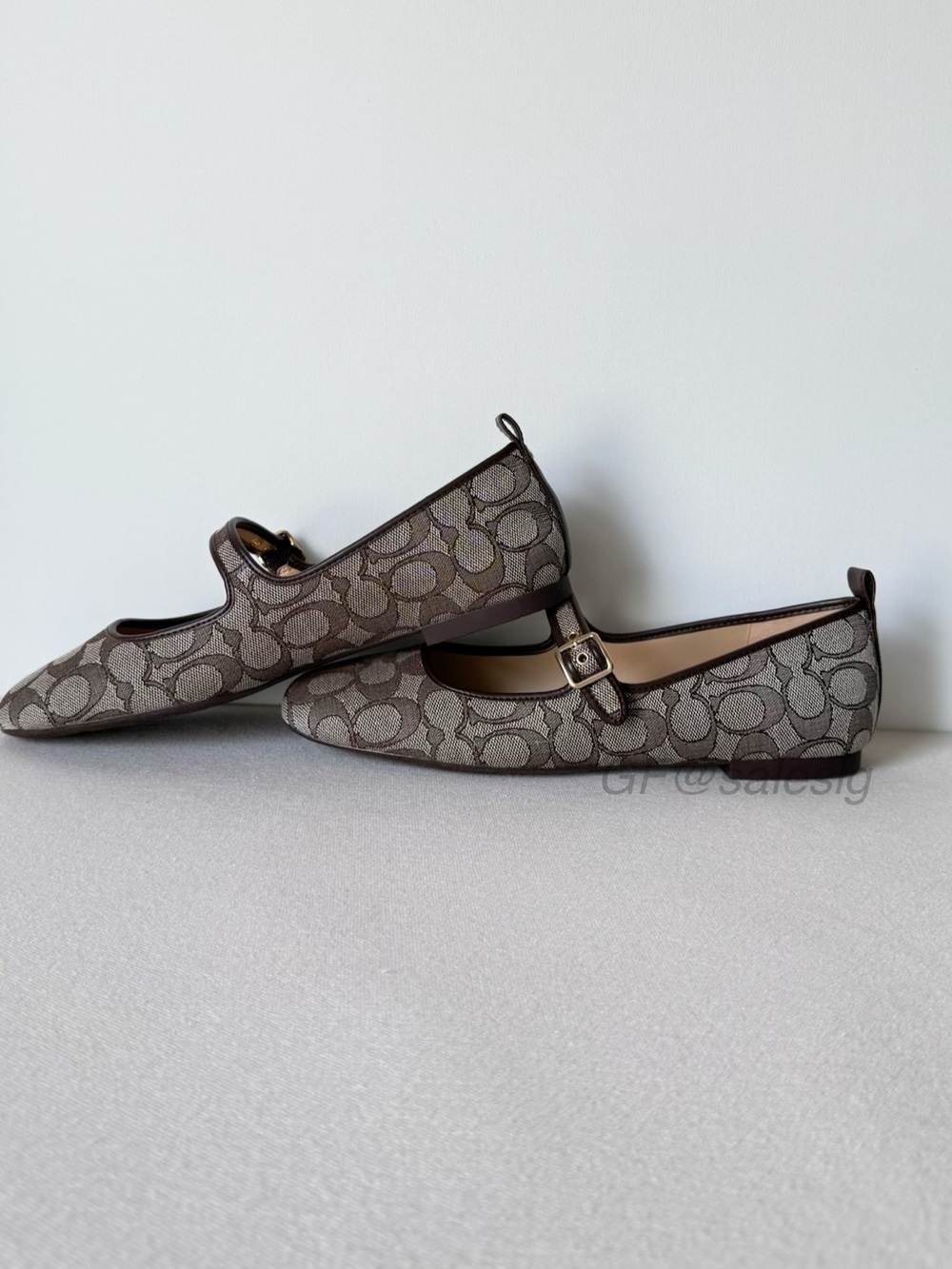 NWT Coach C Rivet Mary Jane
In Signature Jacquard oak/Maple CAP82 Size 9.5 - Picture 8 of 11